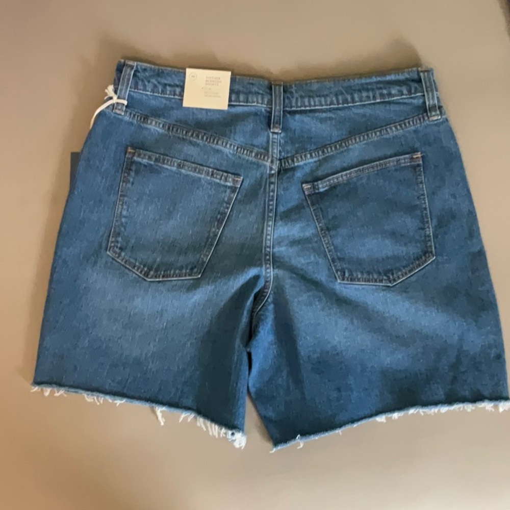 NWT Universal Threads ~ Vintage Bermuda Blue Jean Shorts - Picture 9 of 9